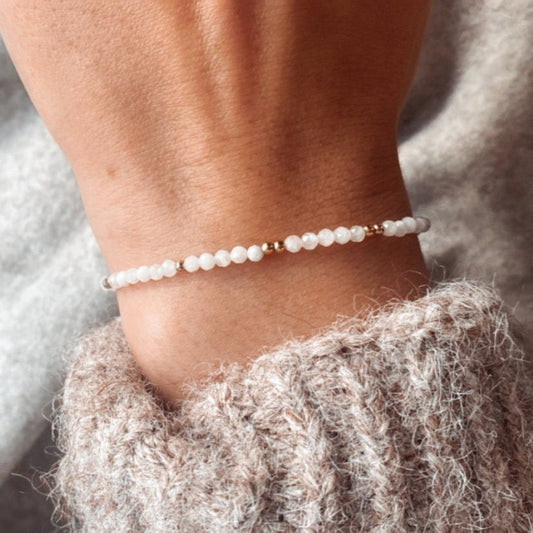 CHARLOTTE - Bracelet fin en Pierre de Lune