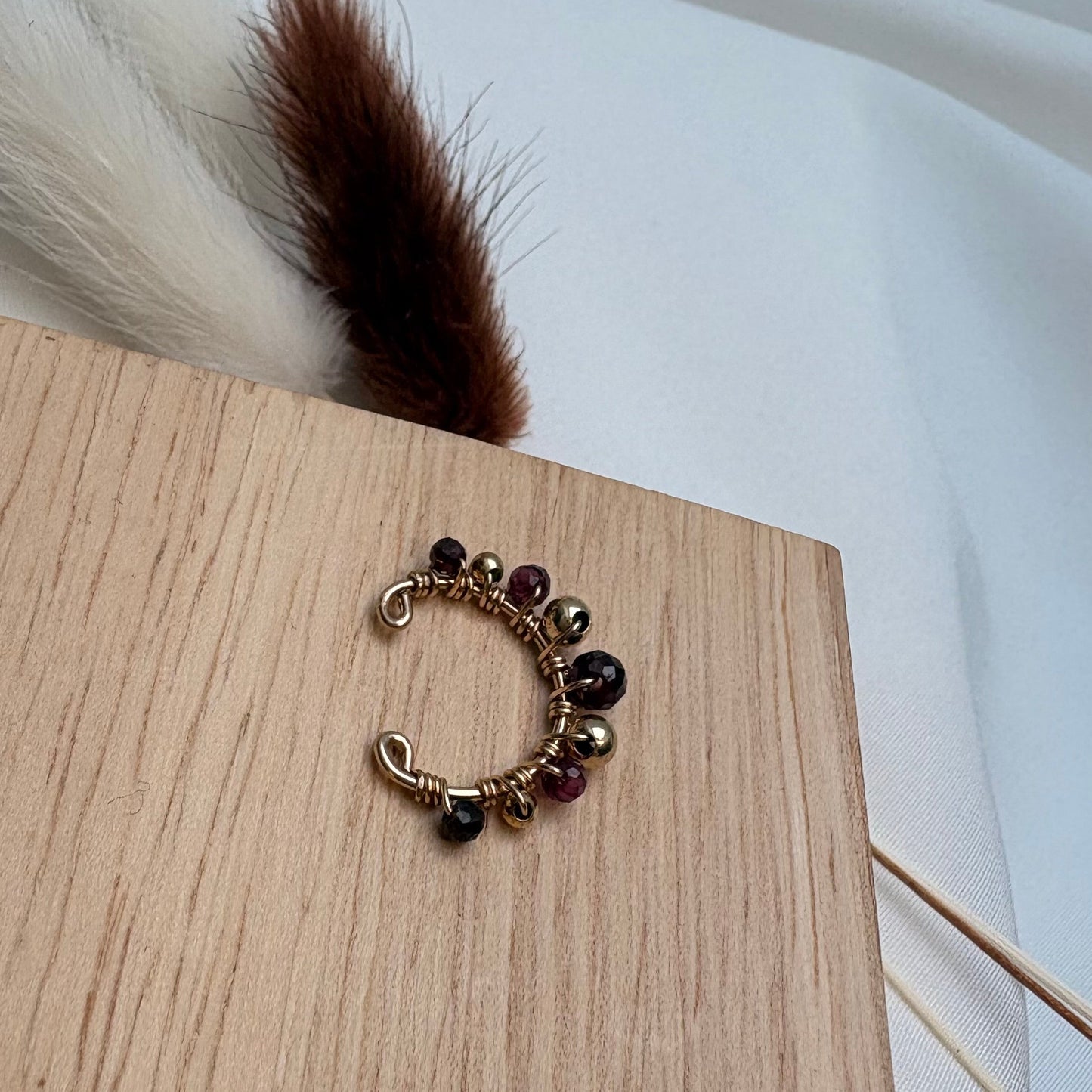 Earcuff en Grenat
