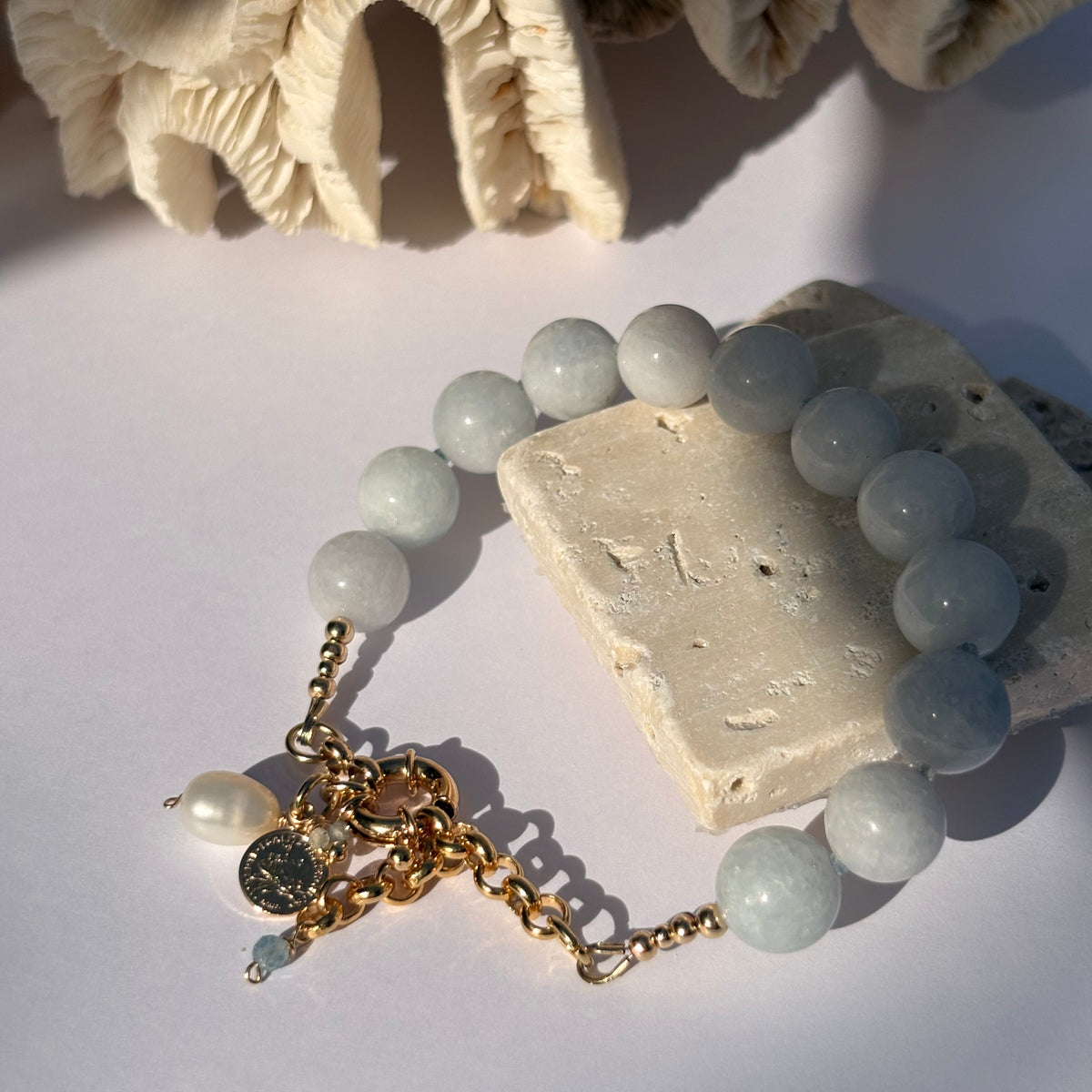 Bracelet Collioure aigue marine perle d'eau douce gold filles  - Maison Roméo