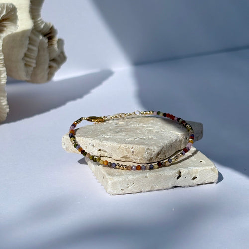 Bracelet fin - bijou en zircon multicolore et en gold filled - bijou fait main à Valenciennes 