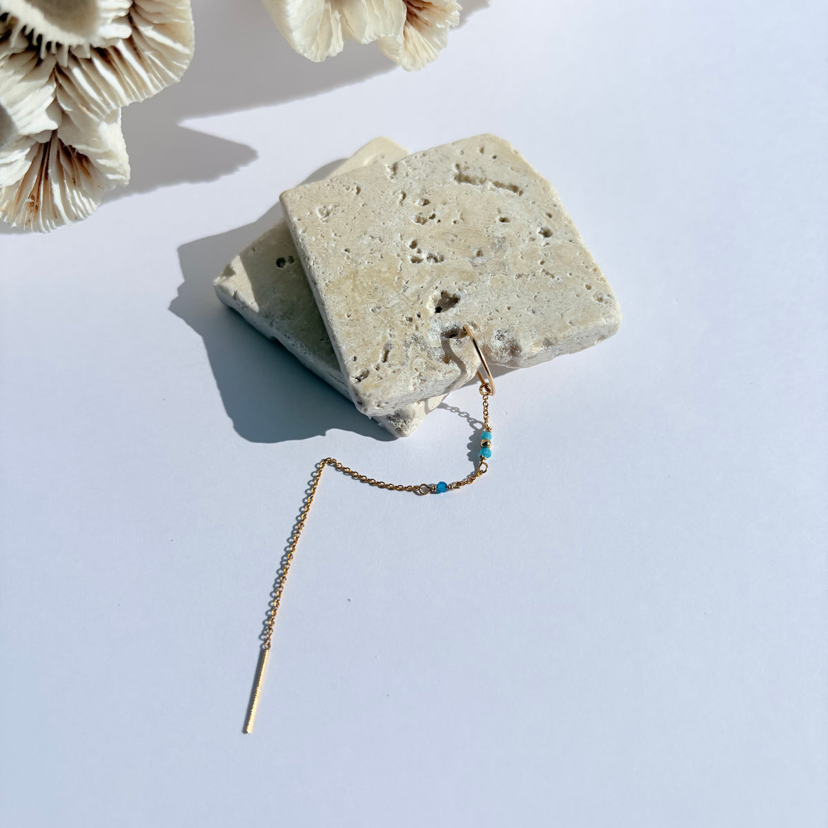 Earcuff Cassis Apatite et Gold Filled - Maison Roméo